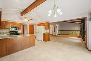 Red Oak Dr-S0610-011.jpg