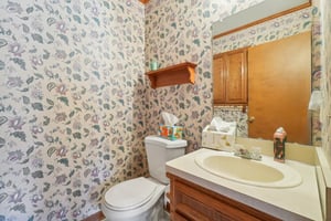 Red Oak Dr-S0610-019.jpg