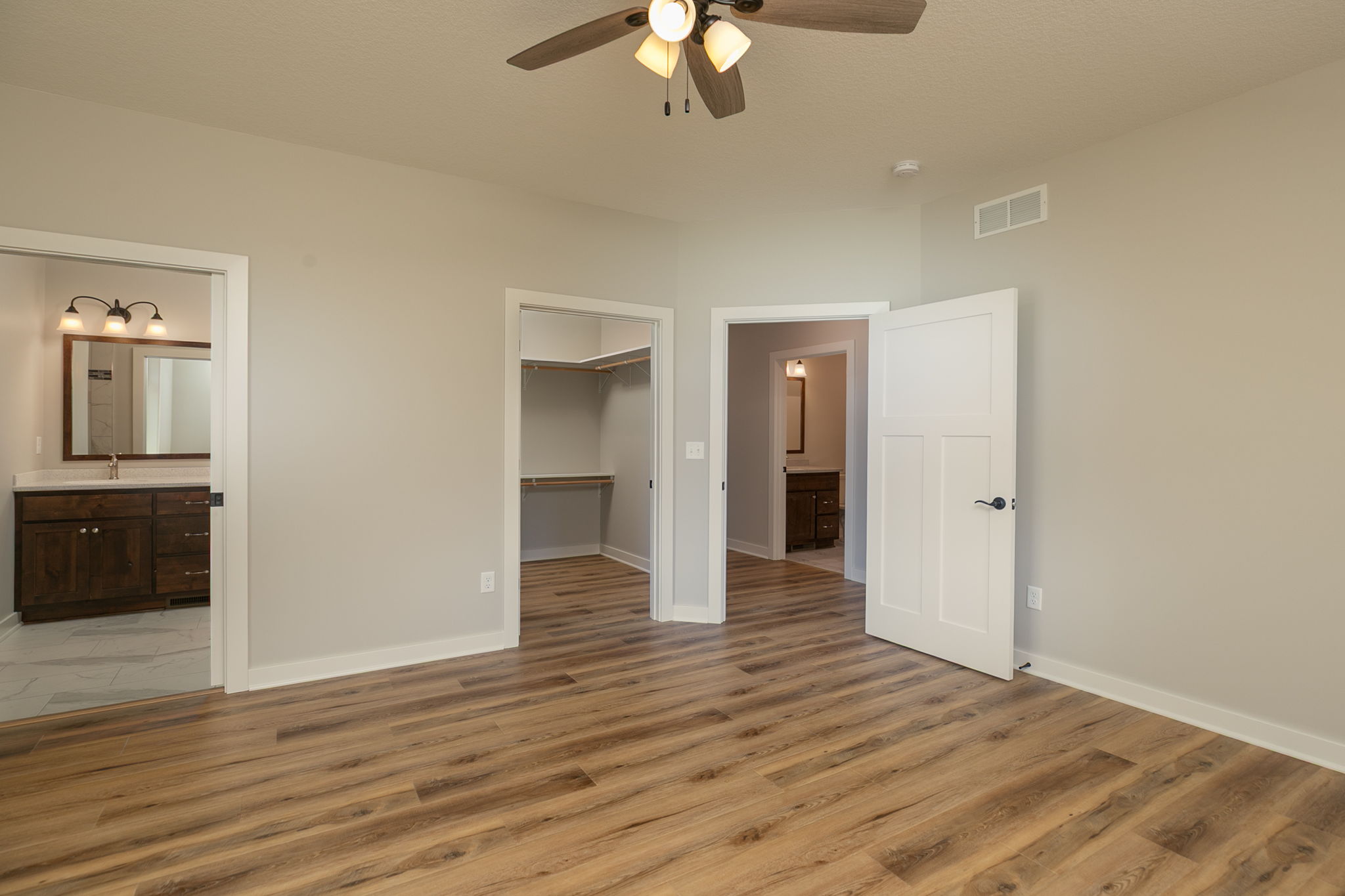 20-Primary Bedroom