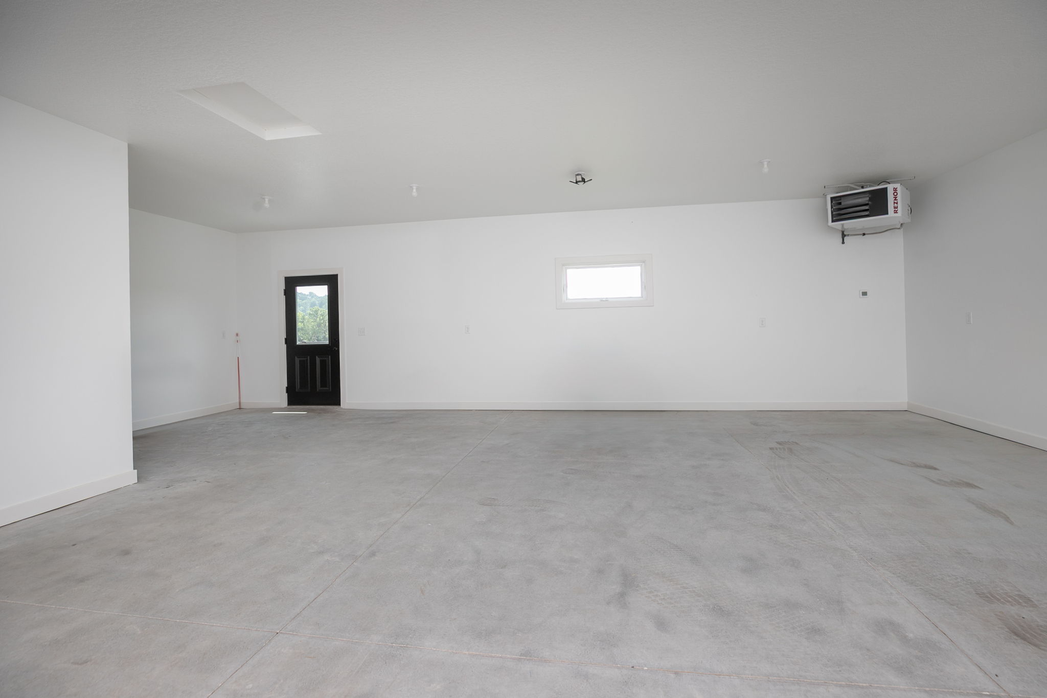 38-Heated garage