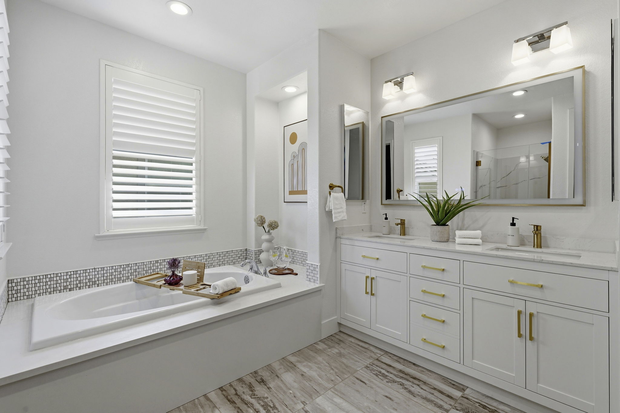 028_F8_416 Dewitt Ln
