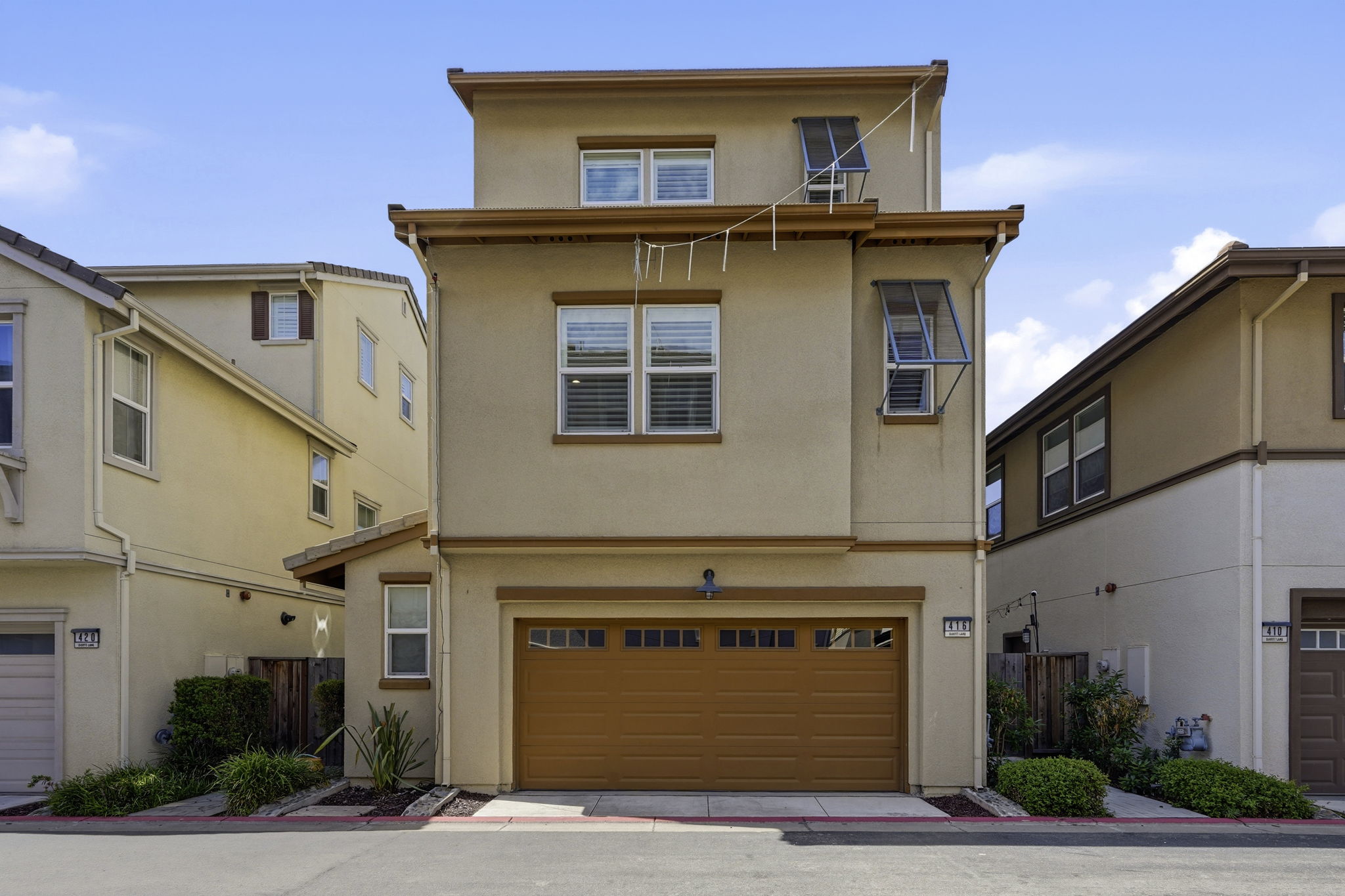 043_F8_416 Dewitt Ln
