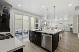 010_F8_416 Dewitt Ln