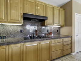  Photo 40