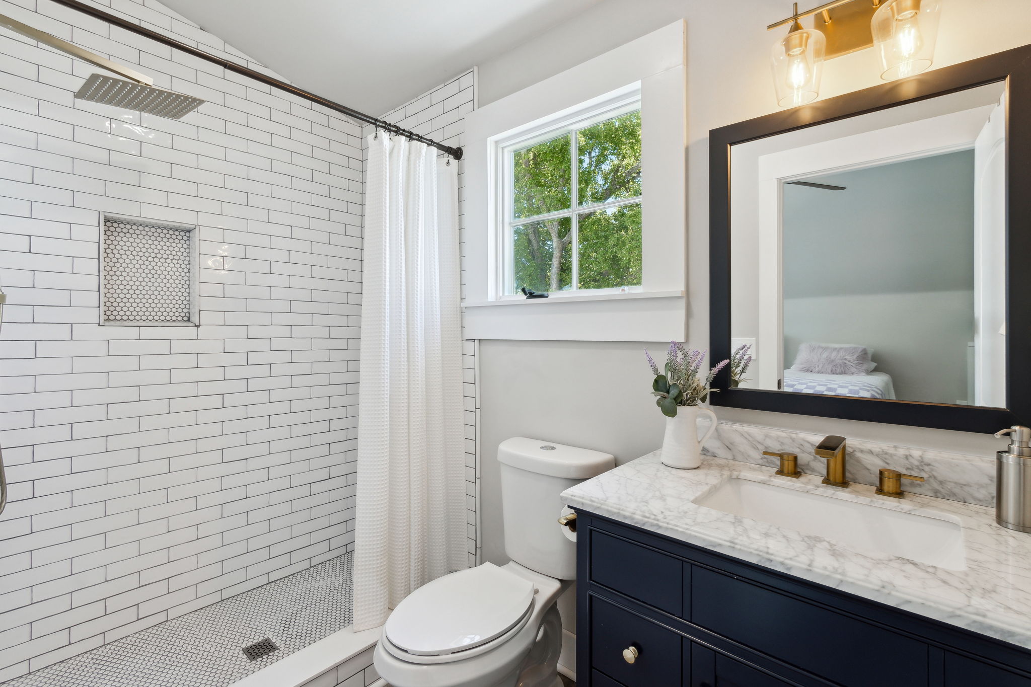 The ensuite bath was completely renovated in 2020