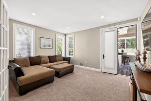  Photo 68