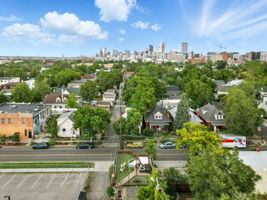  Photo 44
