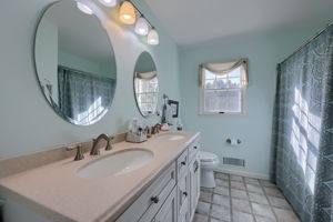 Photo 46