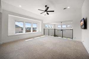  Photo 70