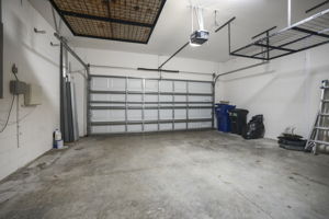 Garage - 495A8564 (1)