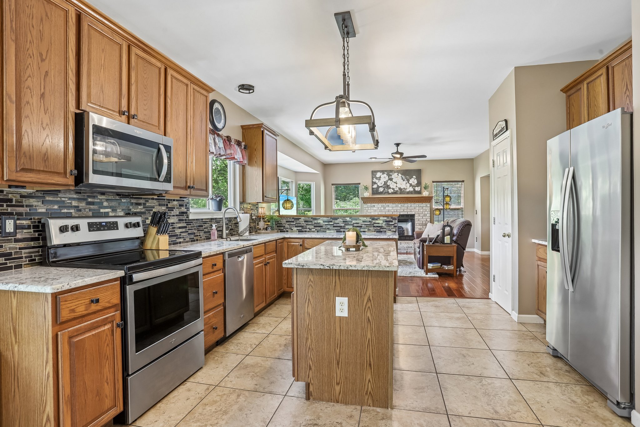 Winwood Cir-S1206-014.jpg