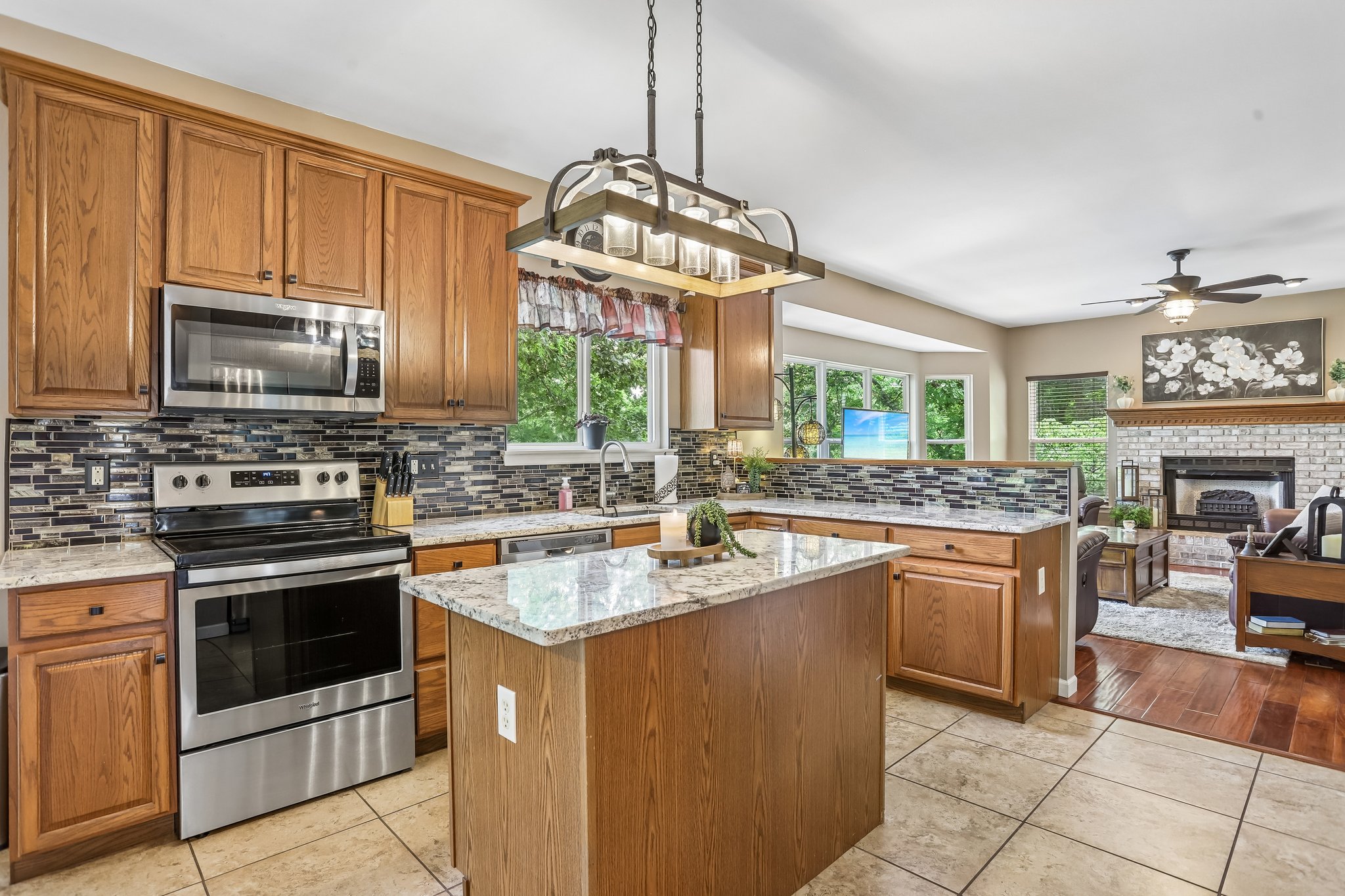 Winwood Cir-S1206-017.jpg