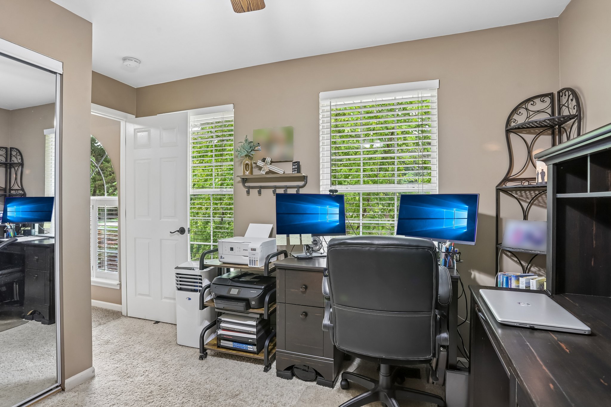 Winwood Cir-S1206-035.jpg
