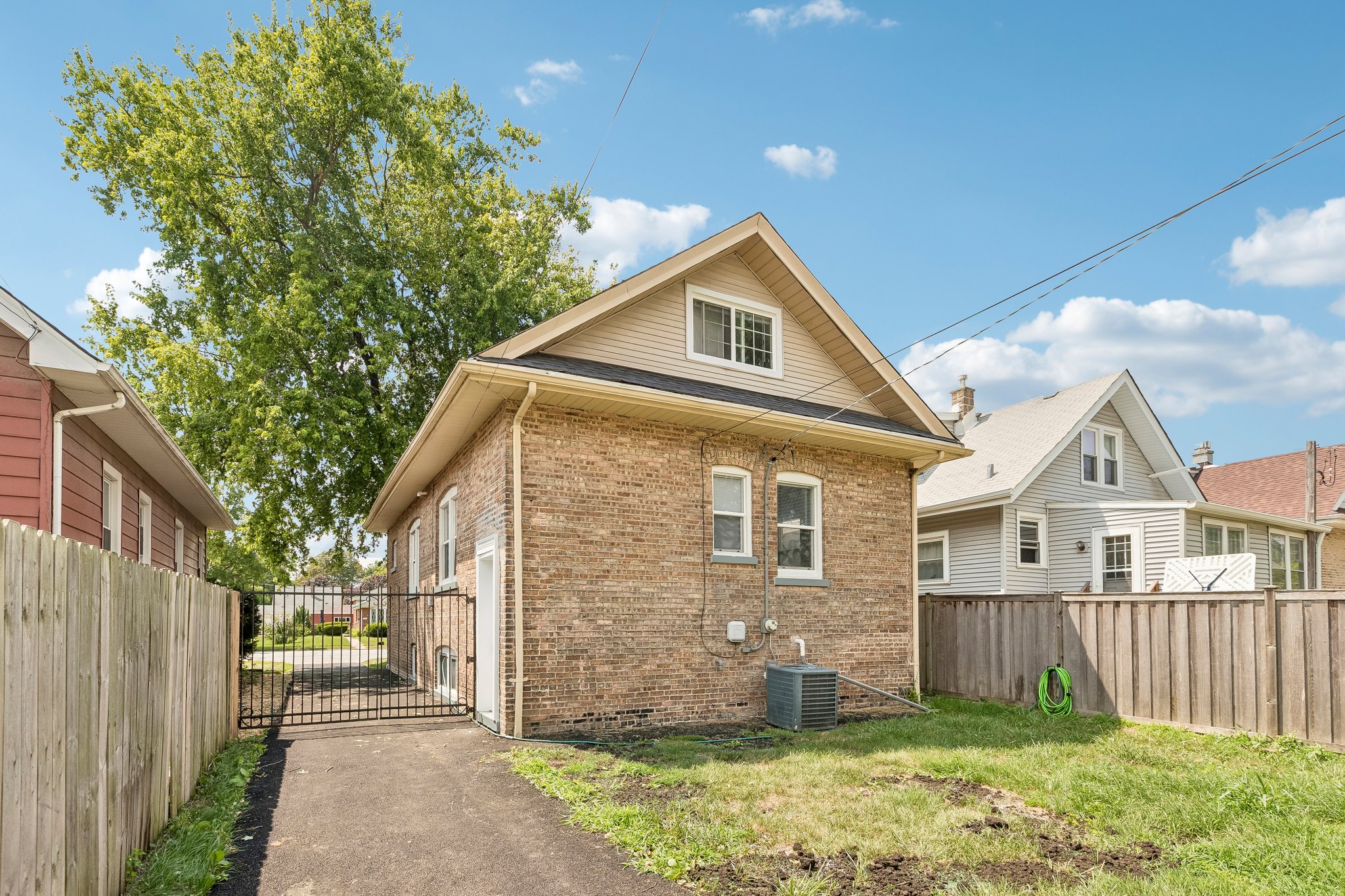 Eberly Ave-S2207-040.jpg