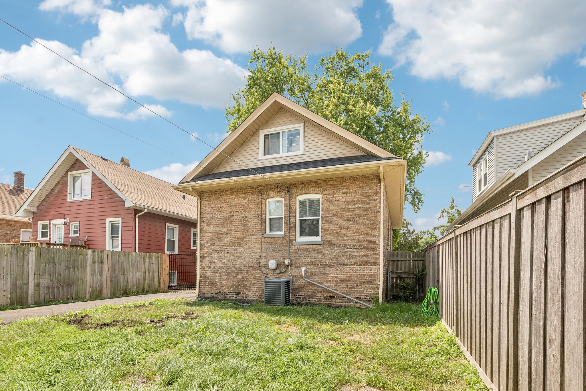 Eberly Ave-S2207-042.jpg