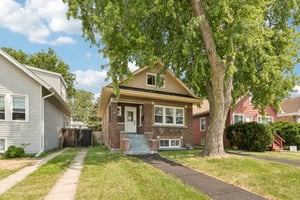 Eberly Ave-S2207-001.jpg