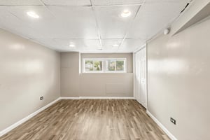 Eberly Ave-S2207-032.jpg