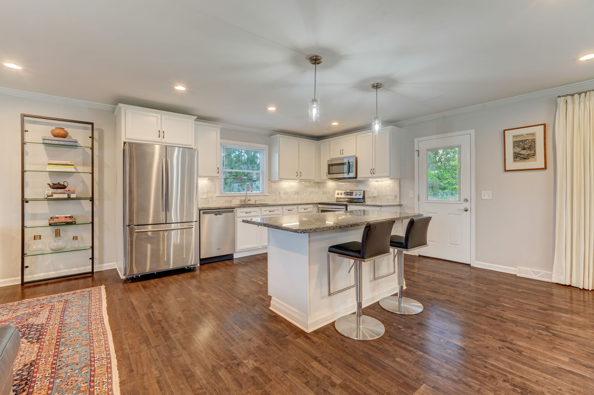 Kitchen/Breakfast Bar