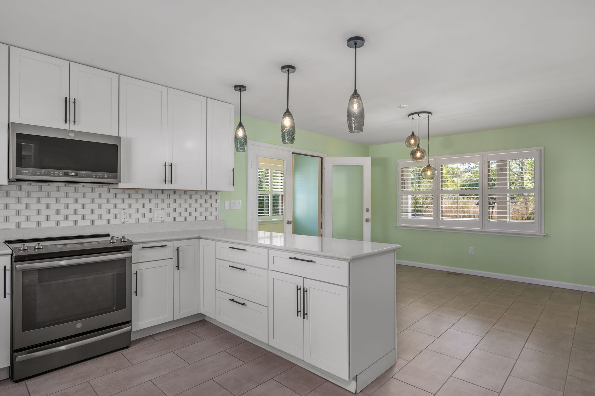 4164-Thick-Ridge-Kitchen-V5