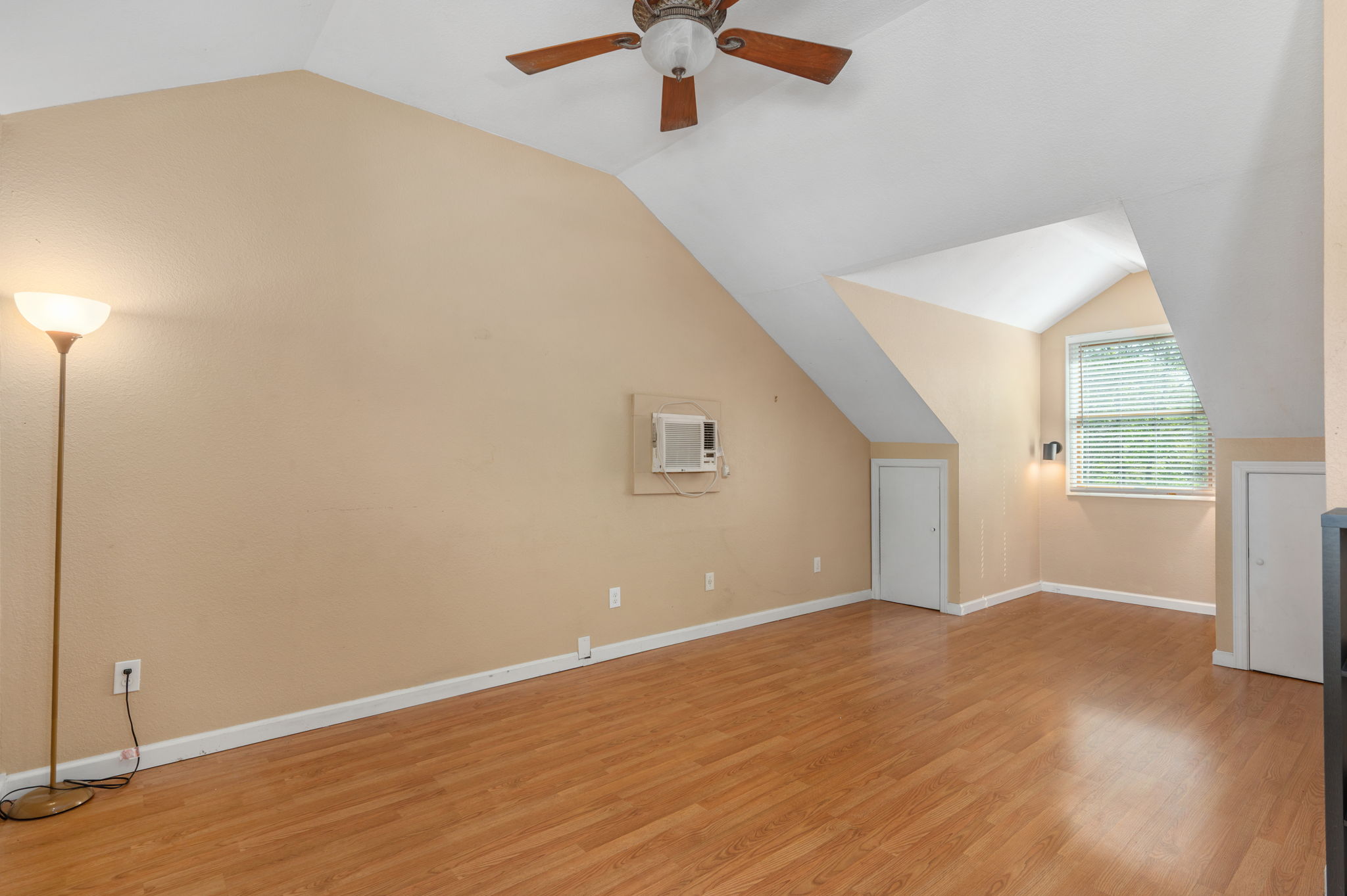 4164-Thick-Ridge-Room-Over-Garage