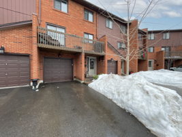 4165 Fieldgate Dr, Mississauga, ON L4W 2M9, Canada Photo 1