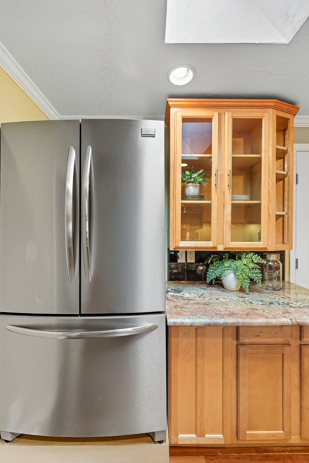 French door fridge with lower freezer