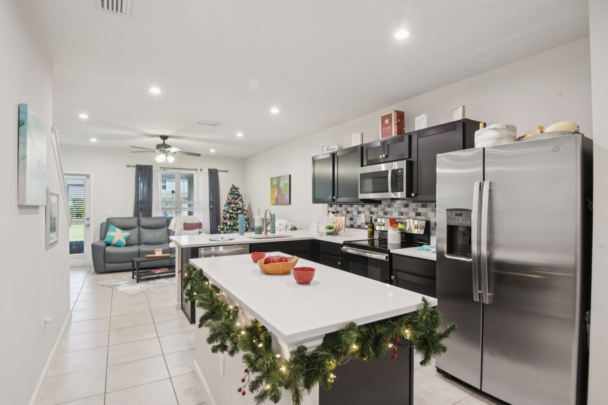 Harbour Palm Dr-S1712-013.jpg