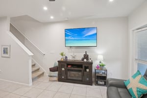 Harbour Palm Dr-S1712-009.jpg