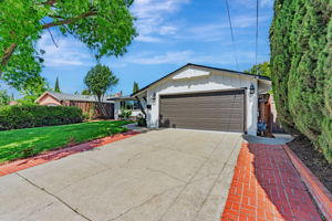 003_41674 Mahoney St