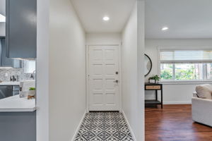 005_41674 Mahoney St