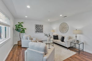 007_41674 Mahoney St