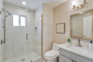 033_41674 Mahoney St