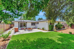 041_41674 Mahoney St