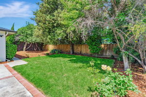 043_41674 Mahoney St
