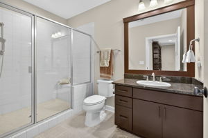  Photo 40