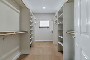 035_417 Belmont Ave