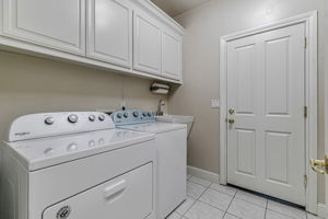 043_417 Belmont Ave