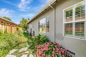 061_417 Belmont Ave