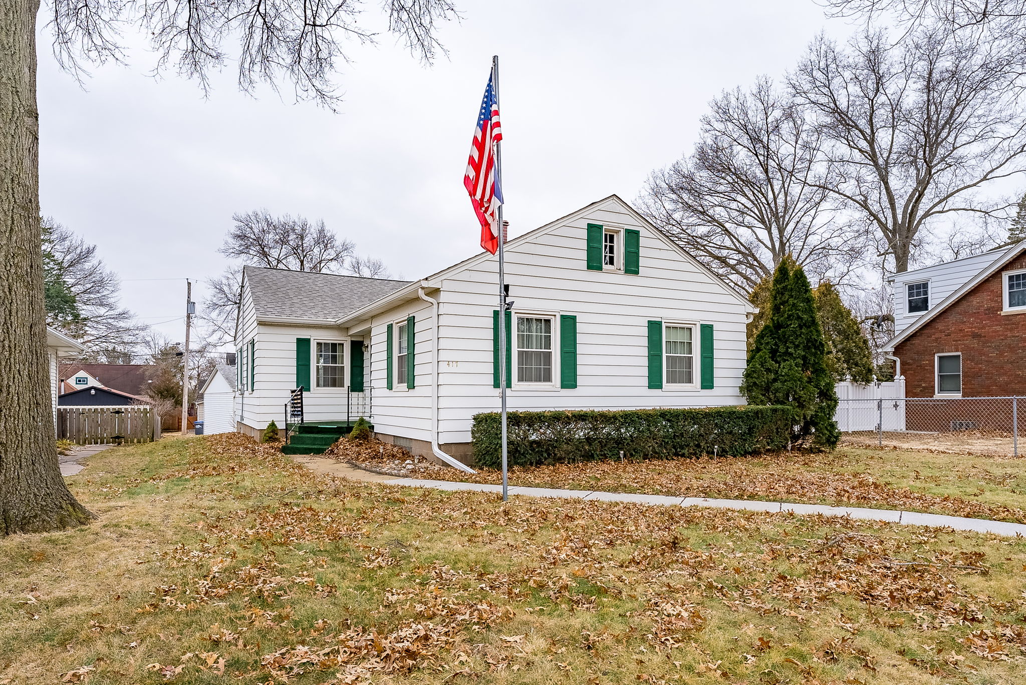 417 Holmes St, Bettendorf, IA 52722 Essential Real Estate Media