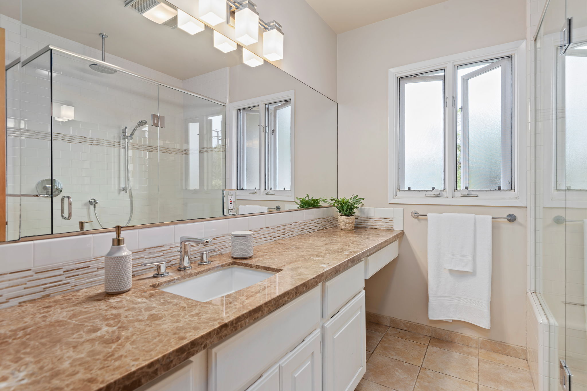 25 - Primary Bathroom