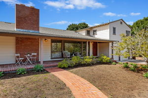 03 - Front Porch