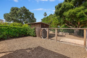 29 - Fenced Yard