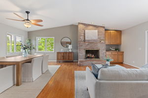 15 - Family Room