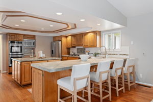 13 - Kitchen