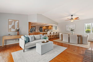17 - Family Room