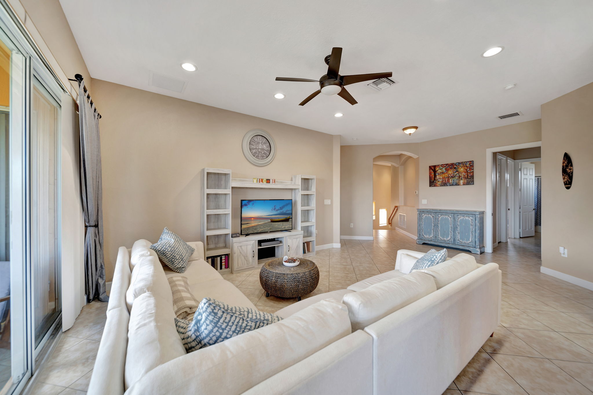 2813 Day Ave, Miami, FL 33133, US Photo 25
