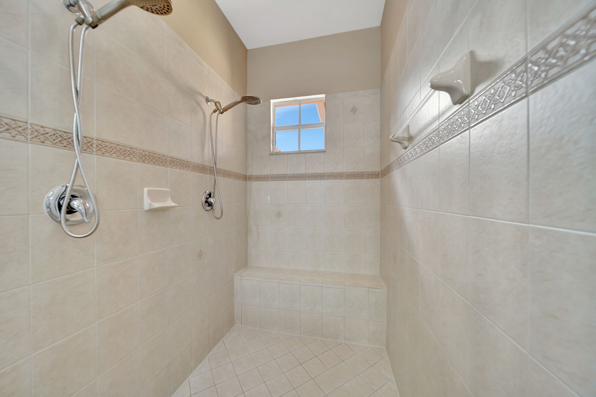 2813 Day Ave, Miami, FL 33133, US Photo 48