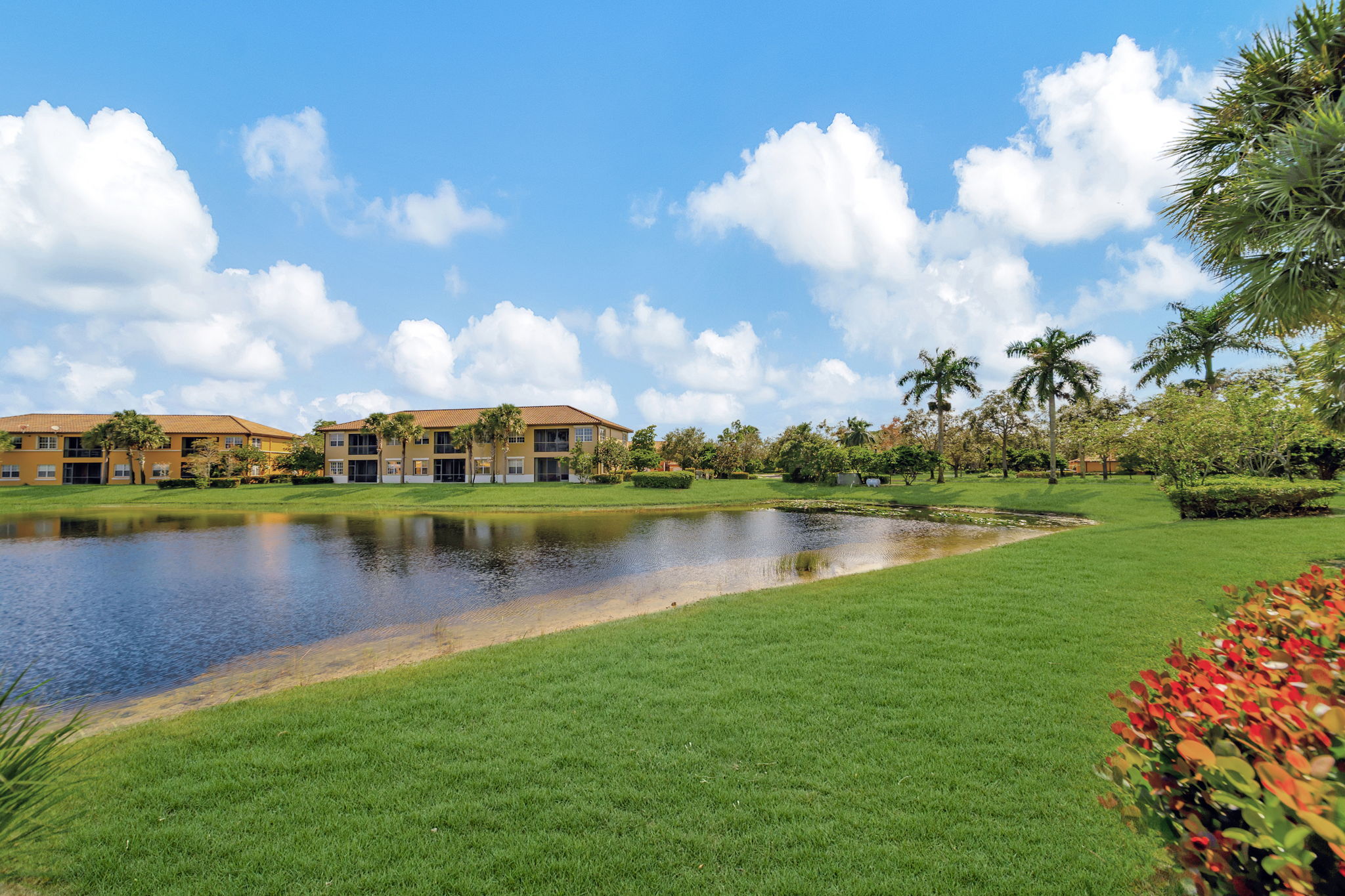 2813 Day Ave, Miami, FL 33133, US Photo 49