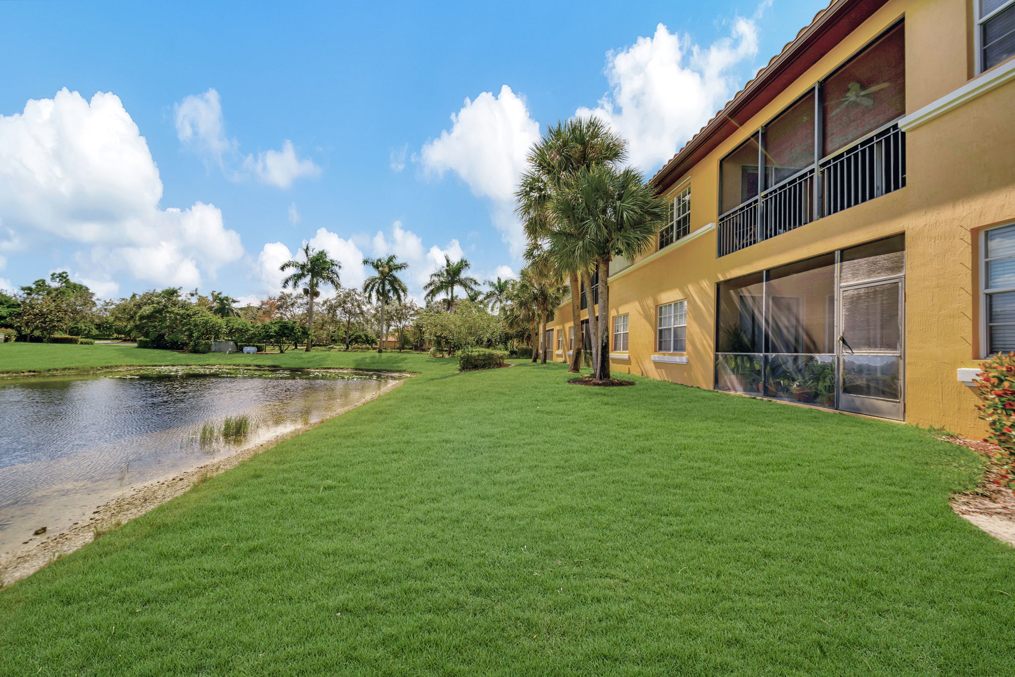 2813 Day Ave, Miami, FL 33133, US Photo 54
