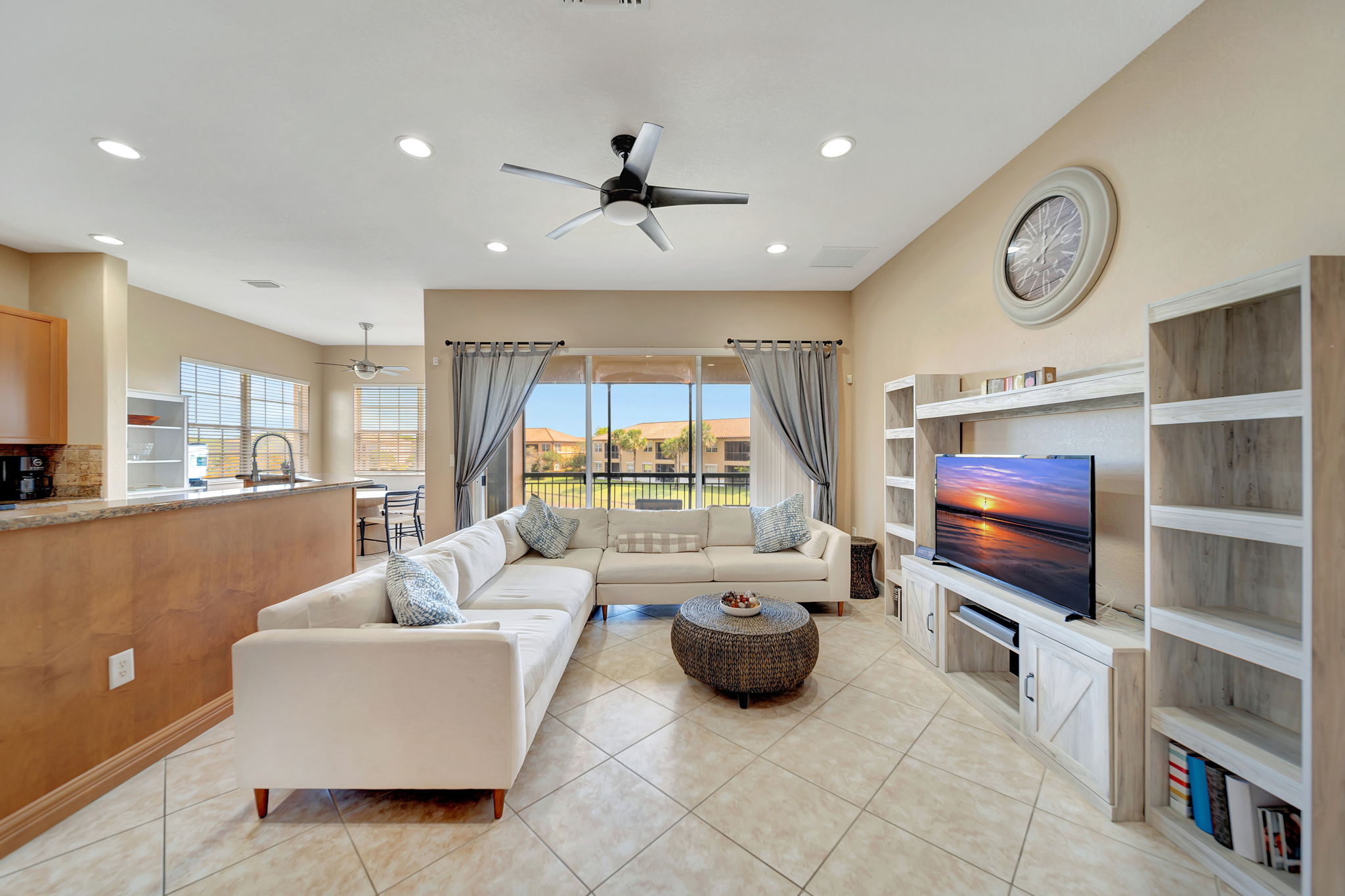 2813 Day Ave, Miami, FL 33133, US Photo 13